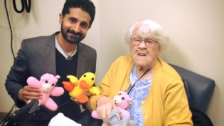 patient-muslim-trump-gift